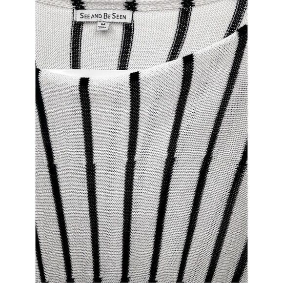 See and be seen short sleeve knit light weight sweater size medium - Picture 3 of 7